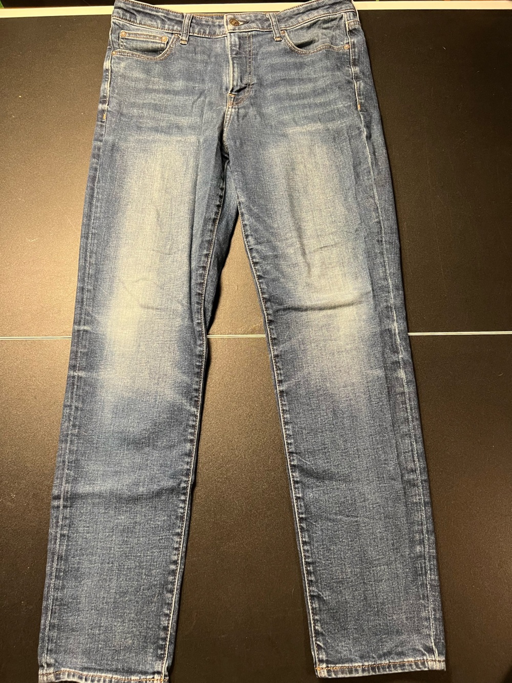 Express Men's Athletic Slim Skinny Jeans in Light Blue Fade 33x34